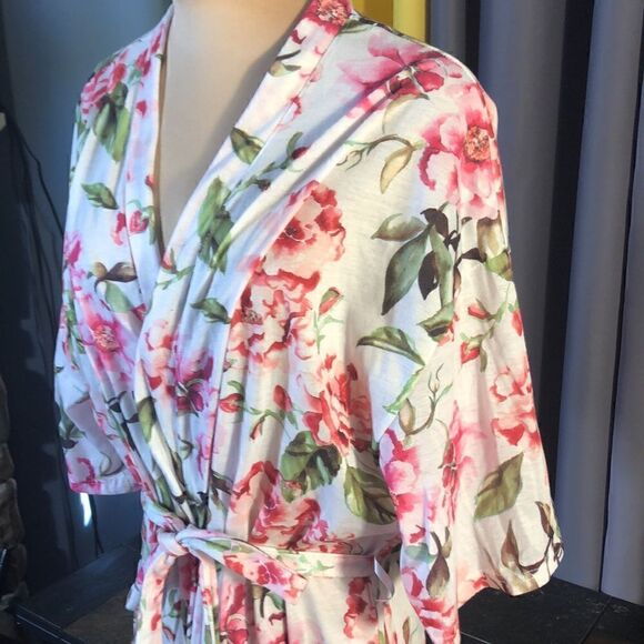Show Me Your Mumu One Size Short Floral Romantic Colorful Classic Lightweight Ro - Picture 2 of 6
